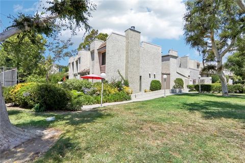 A home in Studio City