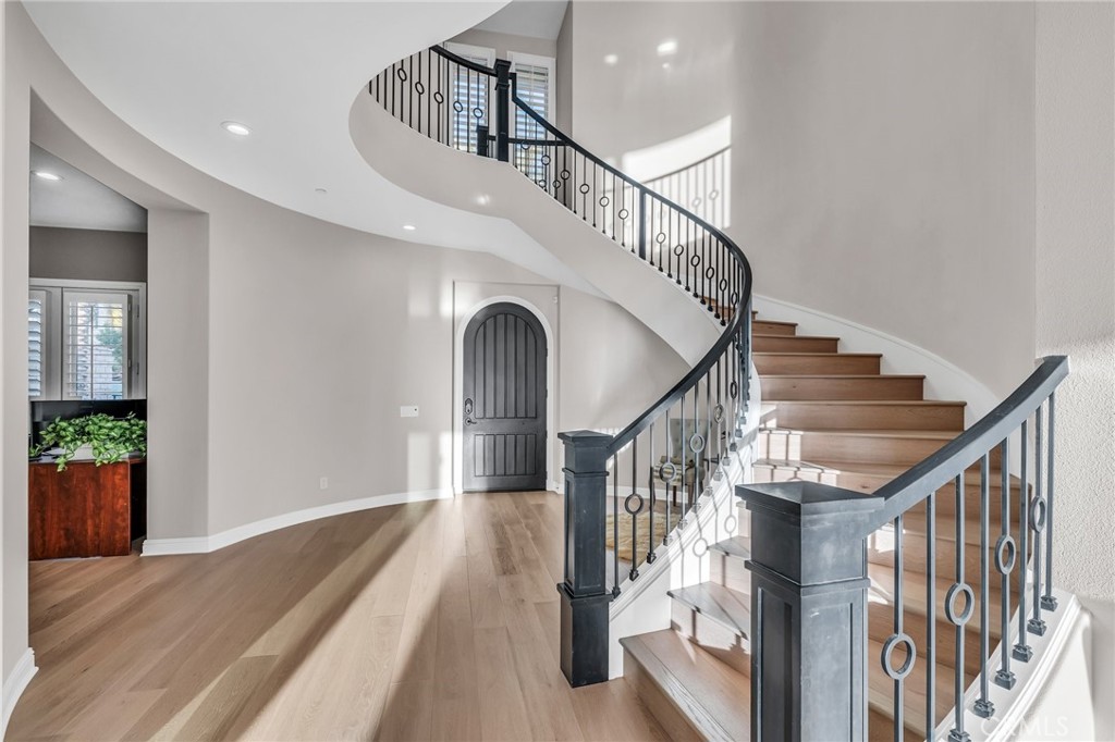 ,Bella Vista - Residential