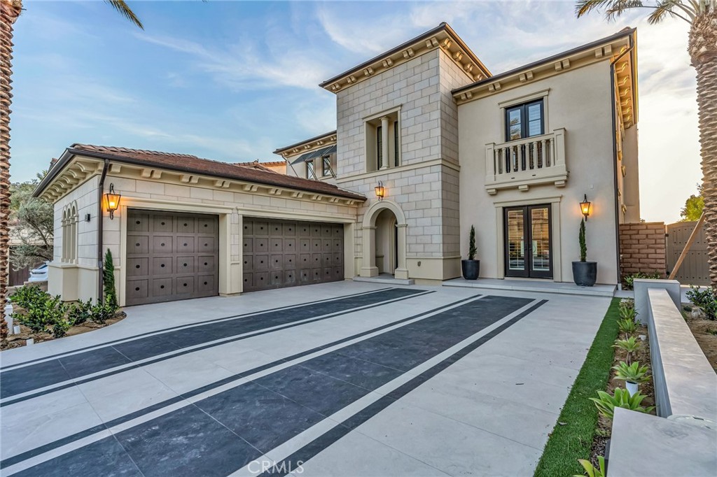 ,Bella Vista - Residential