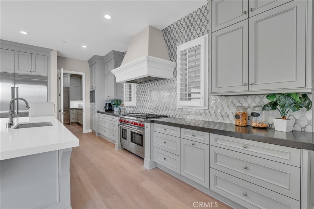 ,Bella Vista - Residential