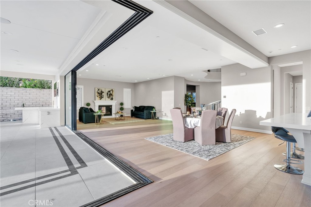 ,Bella Vista - Residential