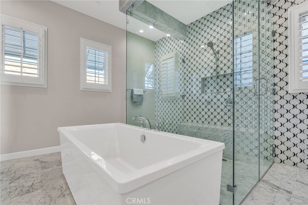 ,Bella Vista - Residential