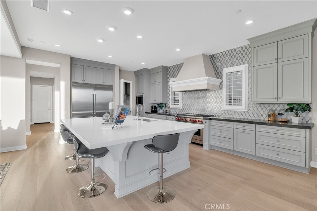 ,Bella Vista - Residential