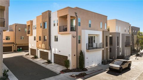 171 Cadence Irvine CA 92618
