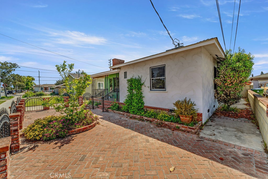 1611 Bay View Avenue