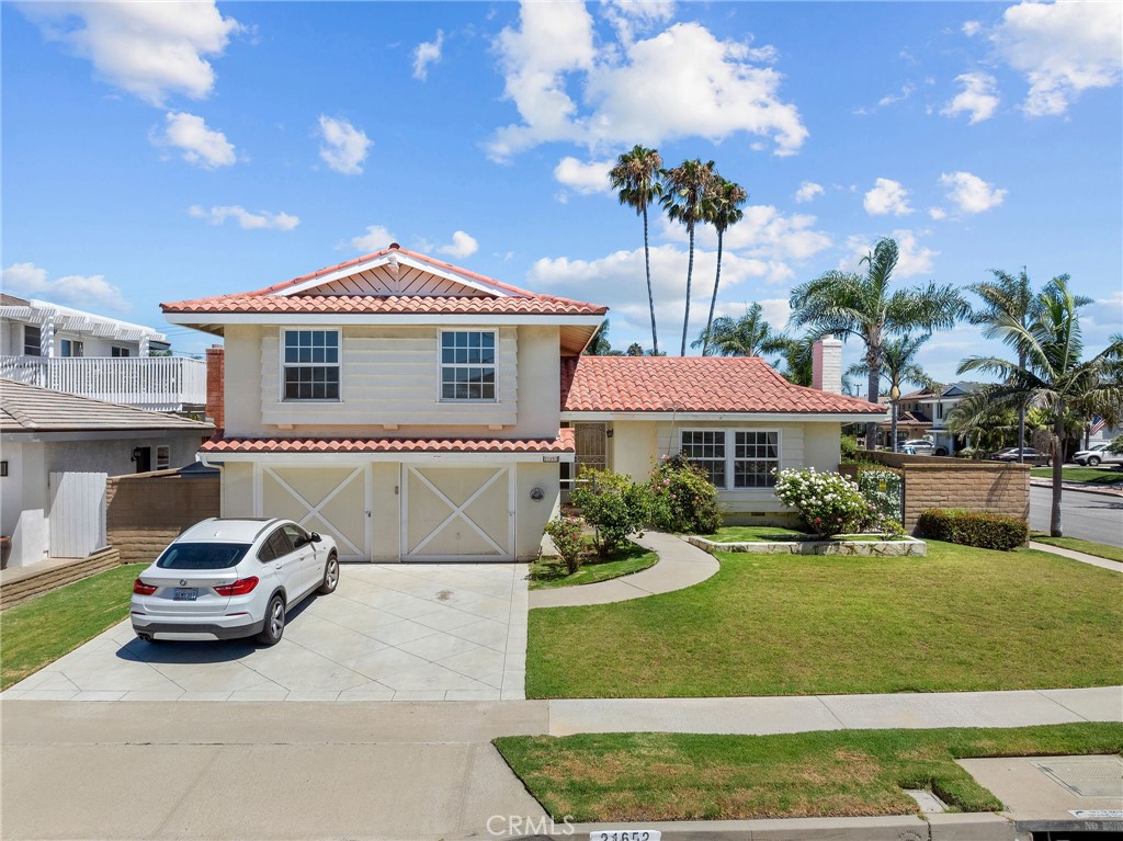 View Huntington Beach, CA 92646 house