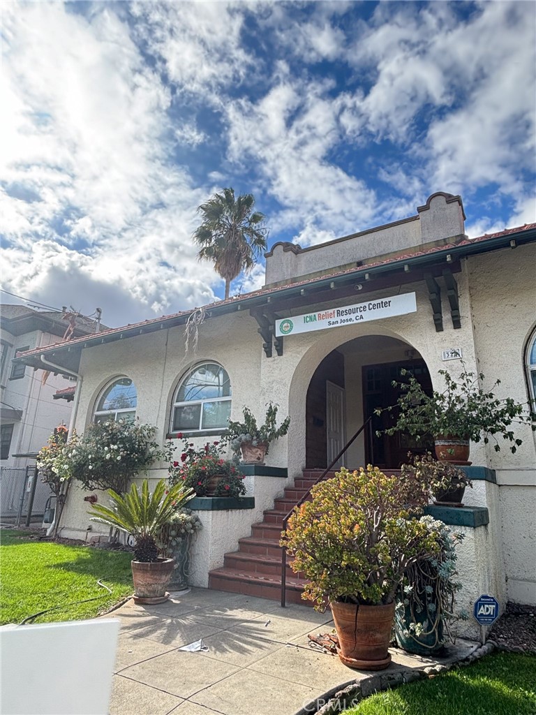 325 N 3rd Street