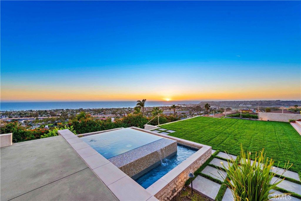 listing image 130724882569871314711