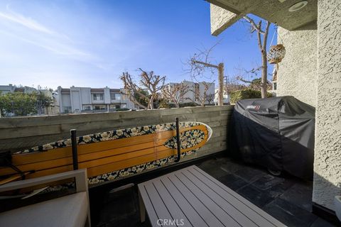 A home in Studio City