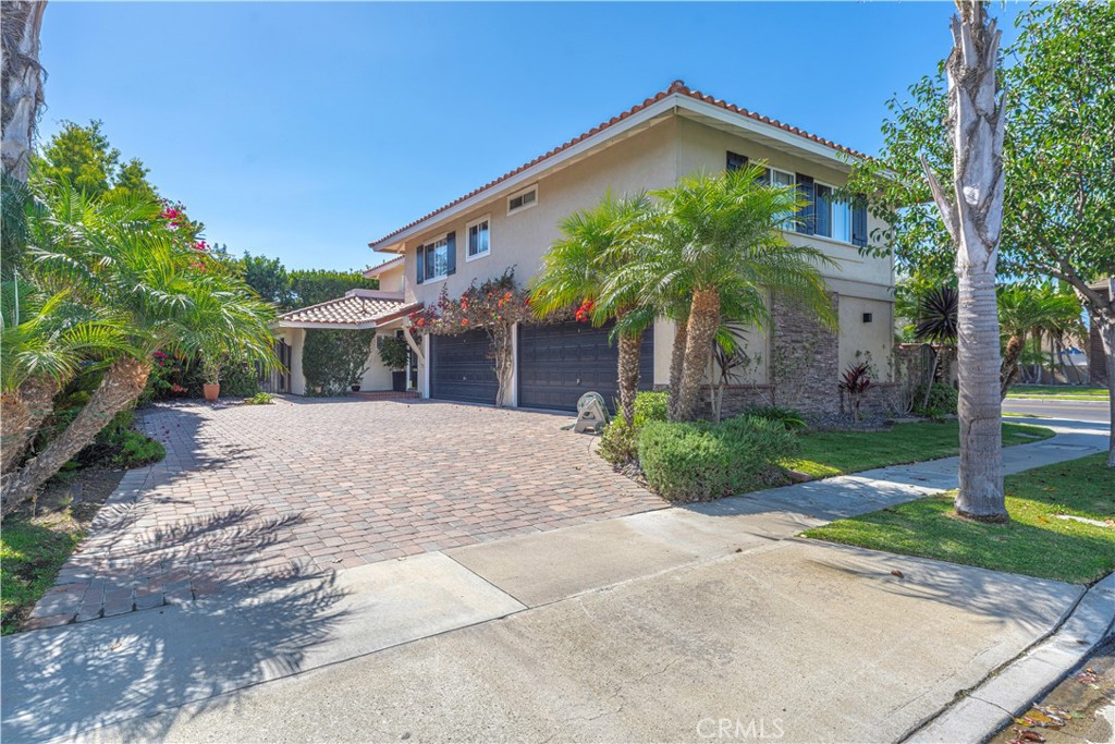 302 Portland Circle