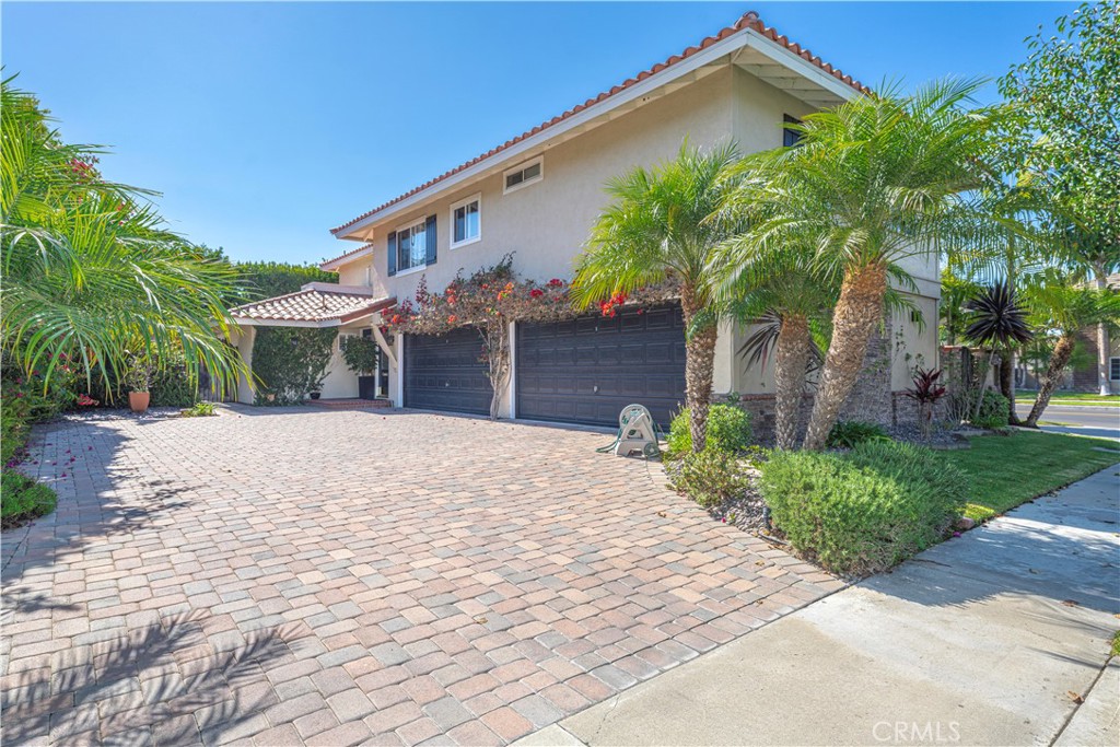 302 Portland Circle