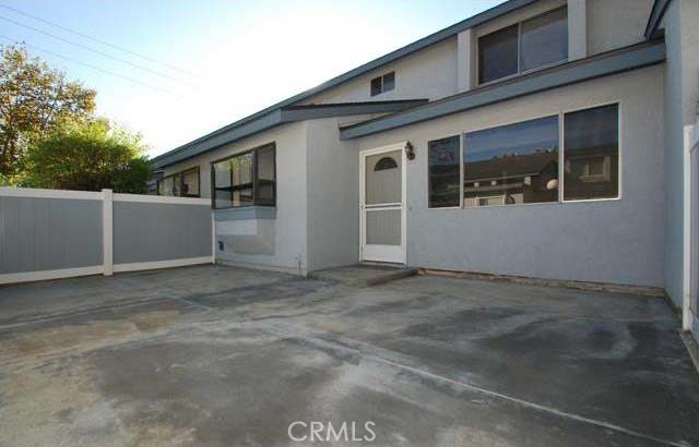 GREAT TOWNHOME IN THE SIERRA MADRE VILLAGE LOCATED AT THE BASE OF THE SAN GABRIEL MOUNTAINS ACROSS FROM THE AZUSA GREENS GOLF COURSE*NEW PAINT AND NEW CARPET*GREAT FLOOR PLAN OFFERS A SPACIOUS LIVING ROOM WITH A NICE FRONT VIEW*NICE KITCHEN WITH BAY WINDOW AND LOTS OF CABINET SPACE AND DINING AREA*SPACIOUS MASTER BEDROOM WITH PRIVATE MASTER BATH WITH VANITY AREA*2 ADDITIONAL BEDROOMS AND 1.5 HALL BATHS*ASSOCIATION AMENITIES INCLUDE 2 POOLS & SPAS AND TENNIS COURT*2-CAR ATTACHED GARAGE*CARPET WILL BE CLEANED THIS WEDNESDAY*