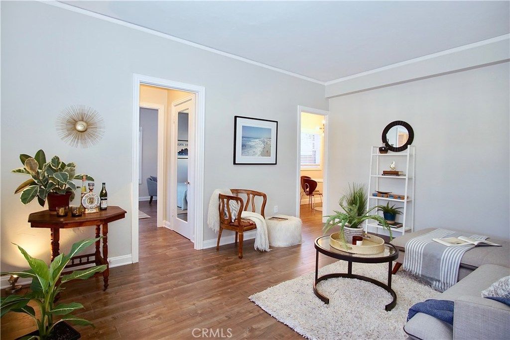 listing image 130726461090753815359