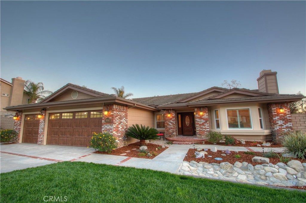 listing image 130728547640290753438