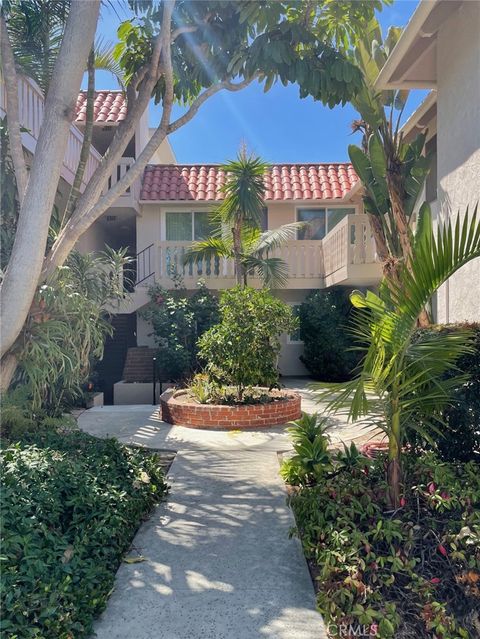 2020 Graham Avenue Redondo Beach CA 90278