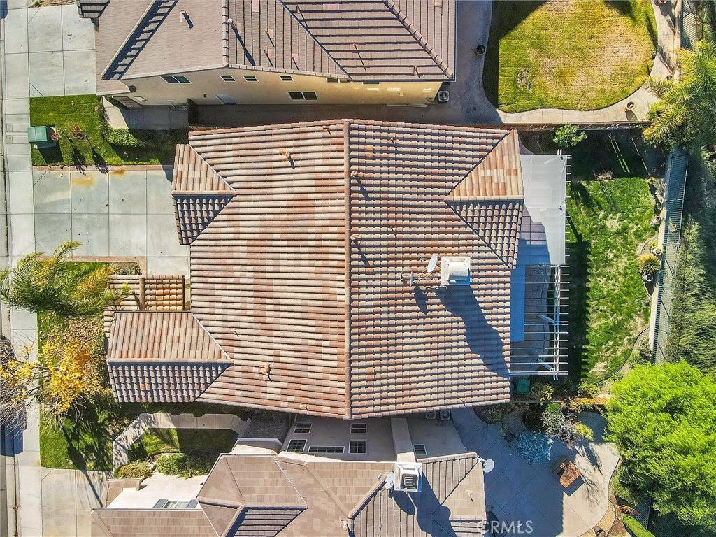 listing image 49