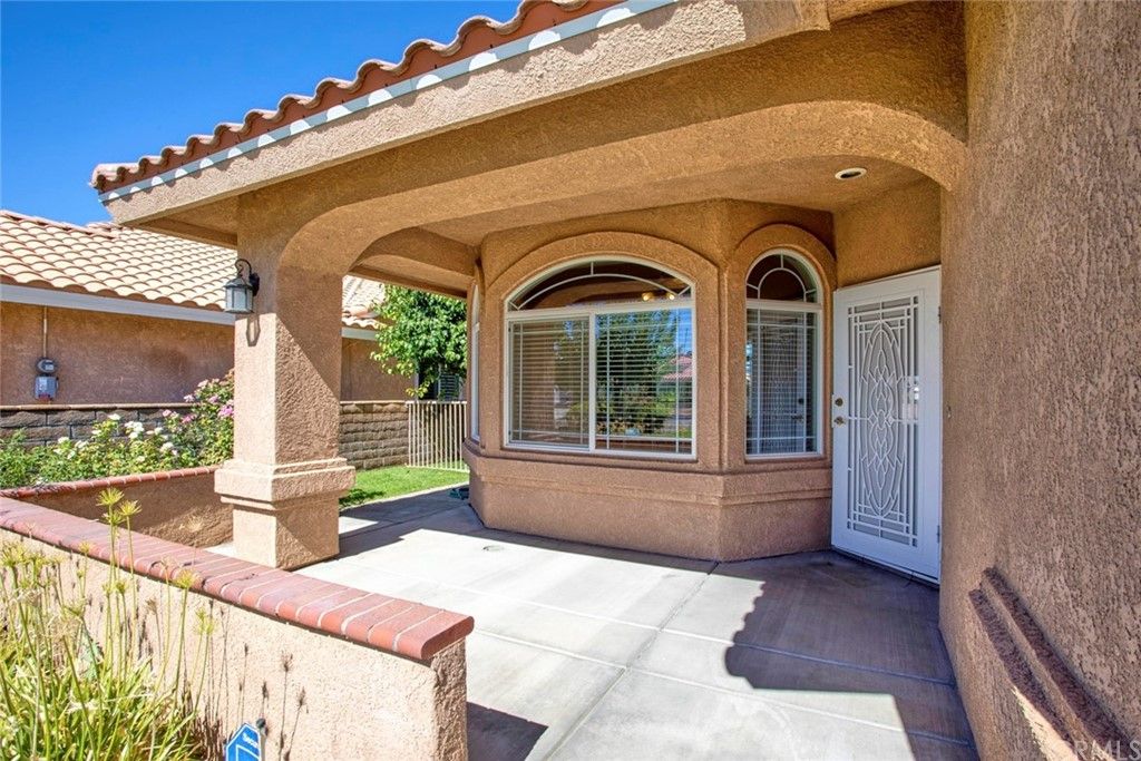 listing image 130726620629474925361
