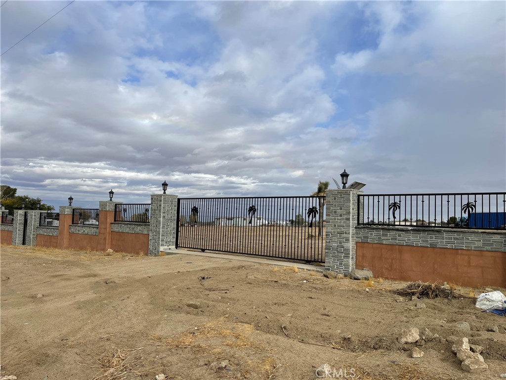 11587 Oasis Road