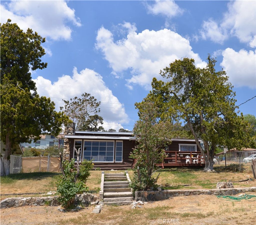 listing image 130720453368156742731
