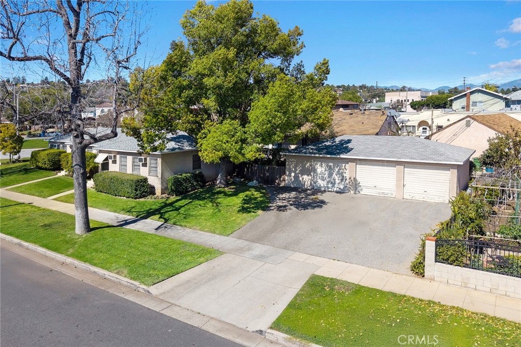 Properties 1 100 E Huntington Drive