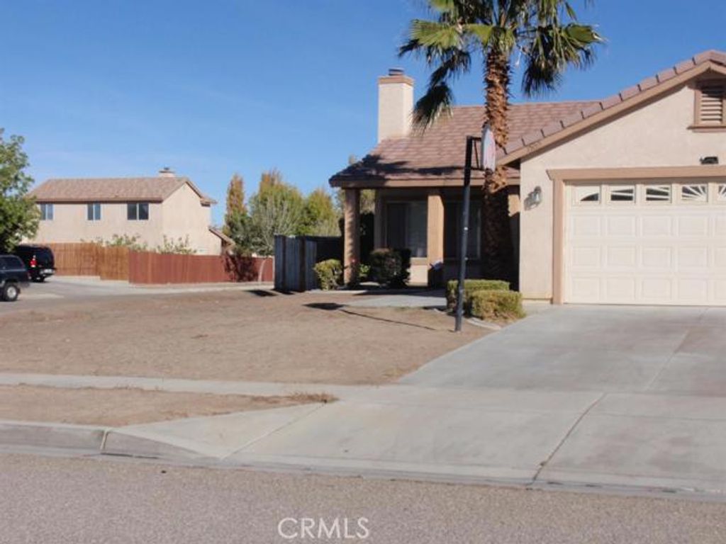 listing image 130723178373987399567