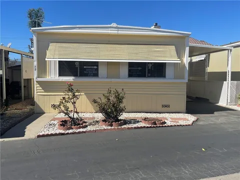 12550 Carson Street Unit 20, Hawaiian Gardens, CA 90716 - MLS#: CV24206784