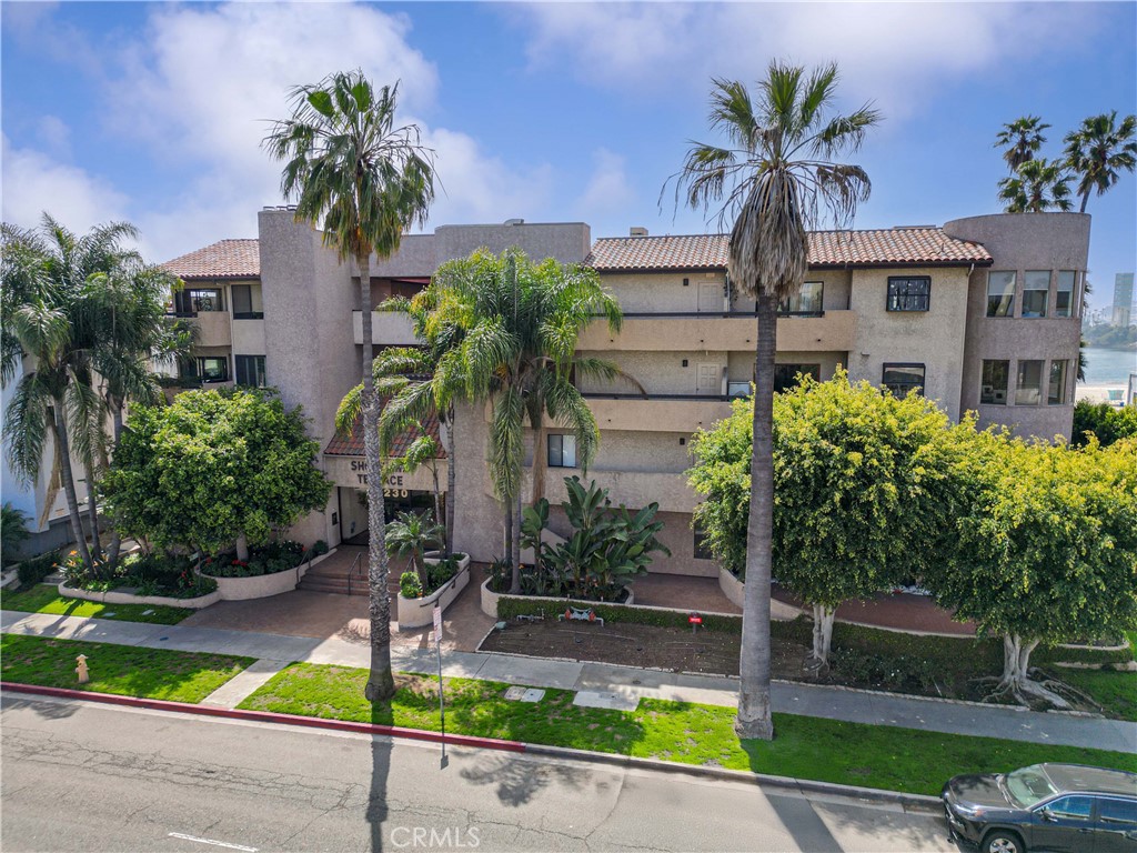 1230 E Ocean Boulevard 702