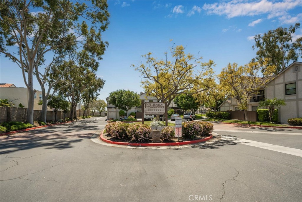 9066 Candlestick Lane