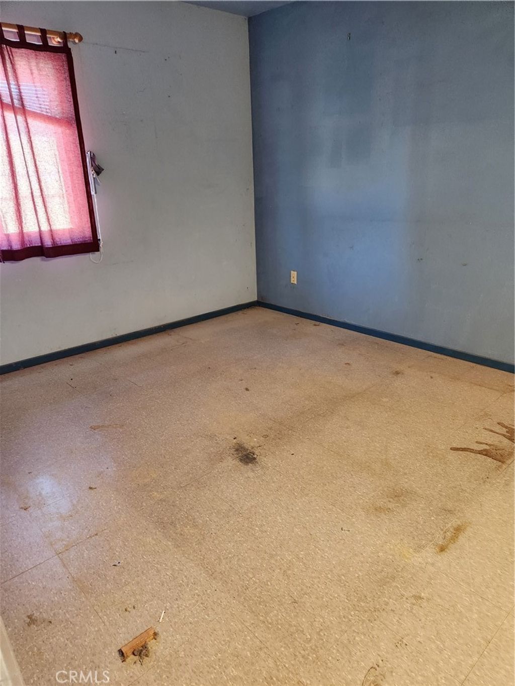 listing image 130725000848244827358