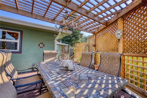 A home in Clearlake Oaks