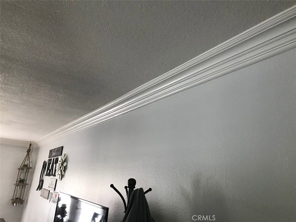 listing image 130720572234478113809