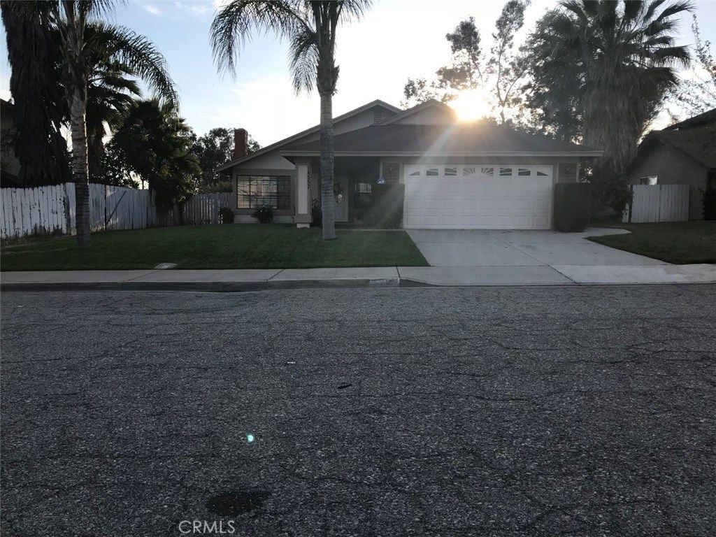 listing image 130722464557482731330