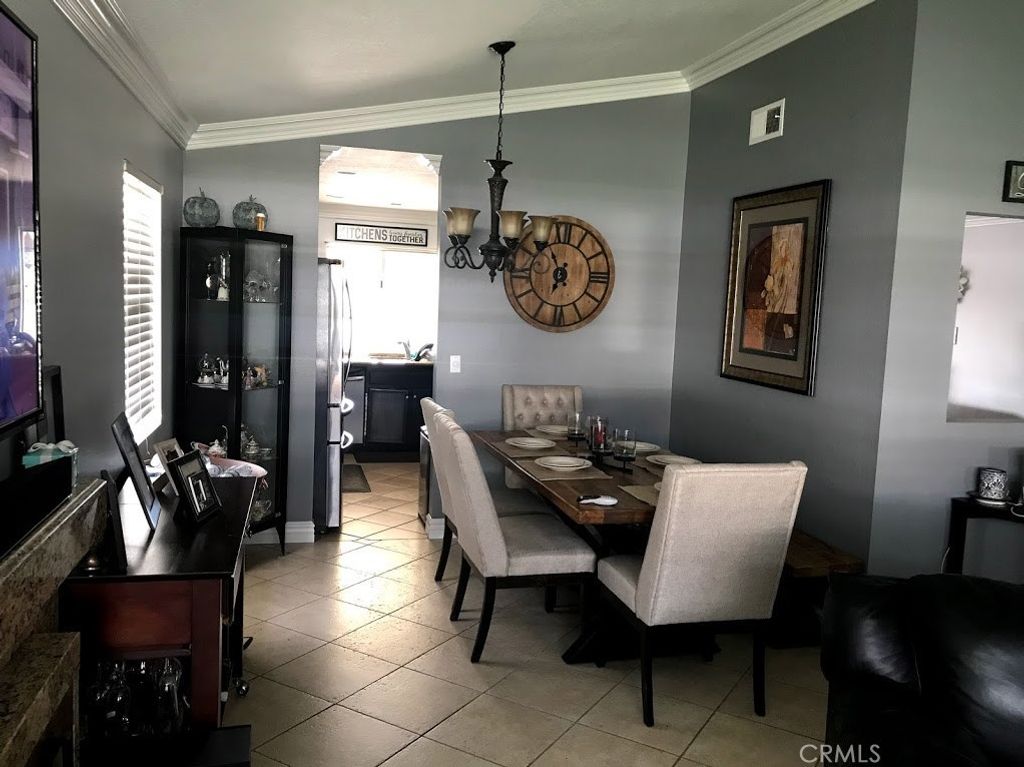 listing image 130721470038437800173