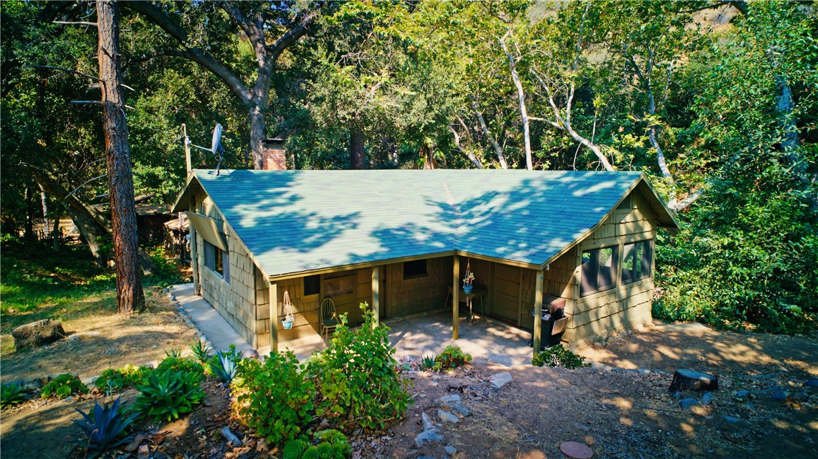 24 Hot Springs Cy