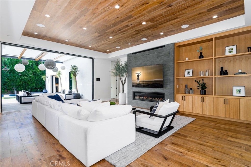 Newport Heights (NEWH) - Residential