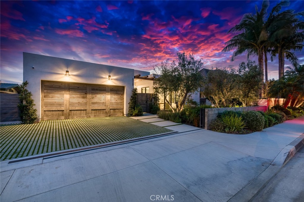 Newport Heights (NEWH) - Residential