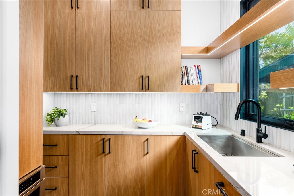 Newport Heights (NEWH) - Residential