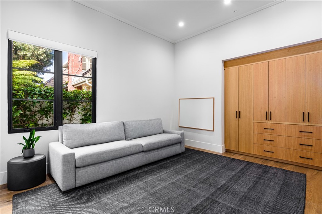 Newport Heights (NEWH) - Residential