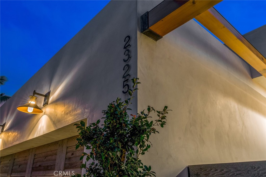 Newport Heights (NEWH) - Residential