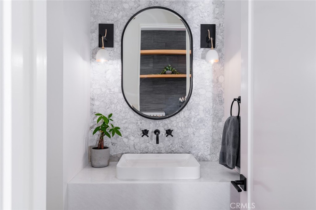 Newport Heights (NEWH) - Residential