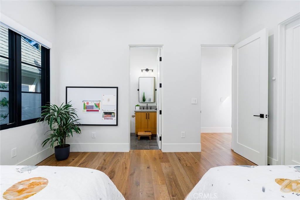 Newport Heights (NEWH) - Residential