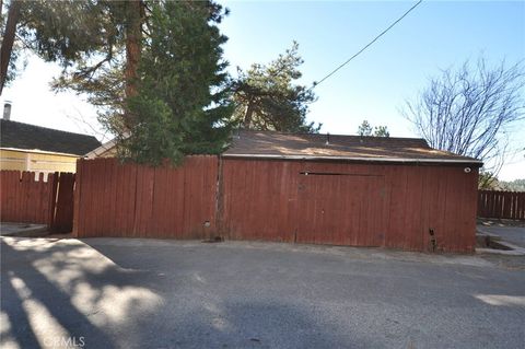 A home in Cedarpines Park