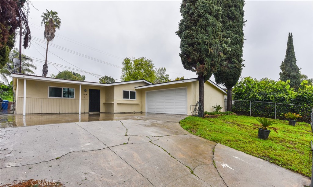 Photo 21 of 24 of 1414 Escalada Avenue house