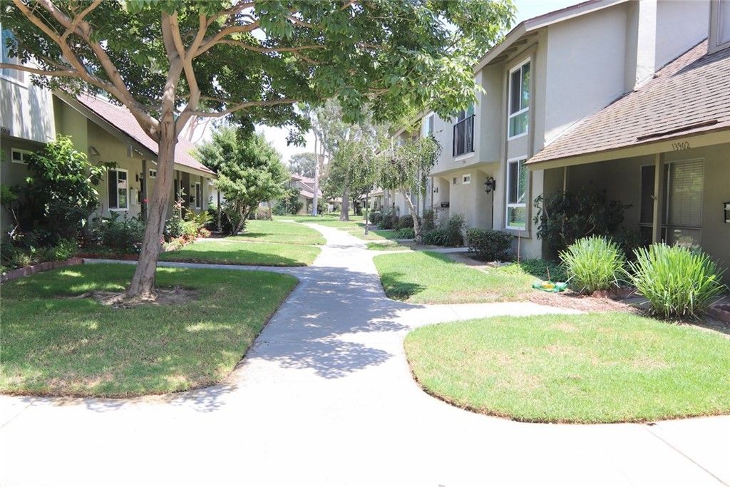 listing image 130729662056462162311