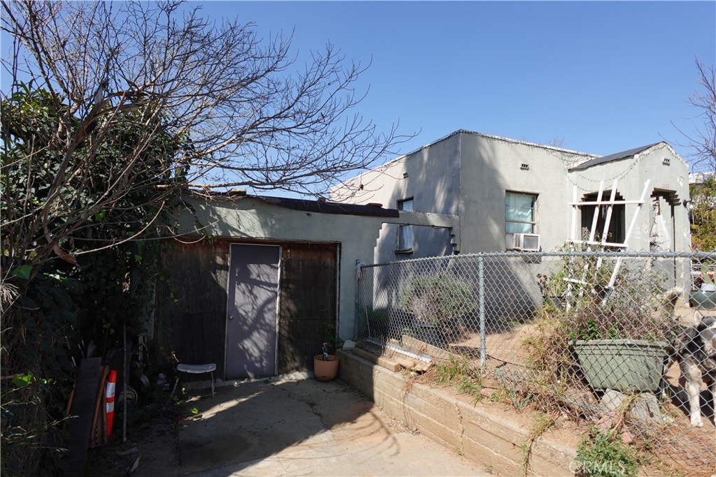 Listing image 4