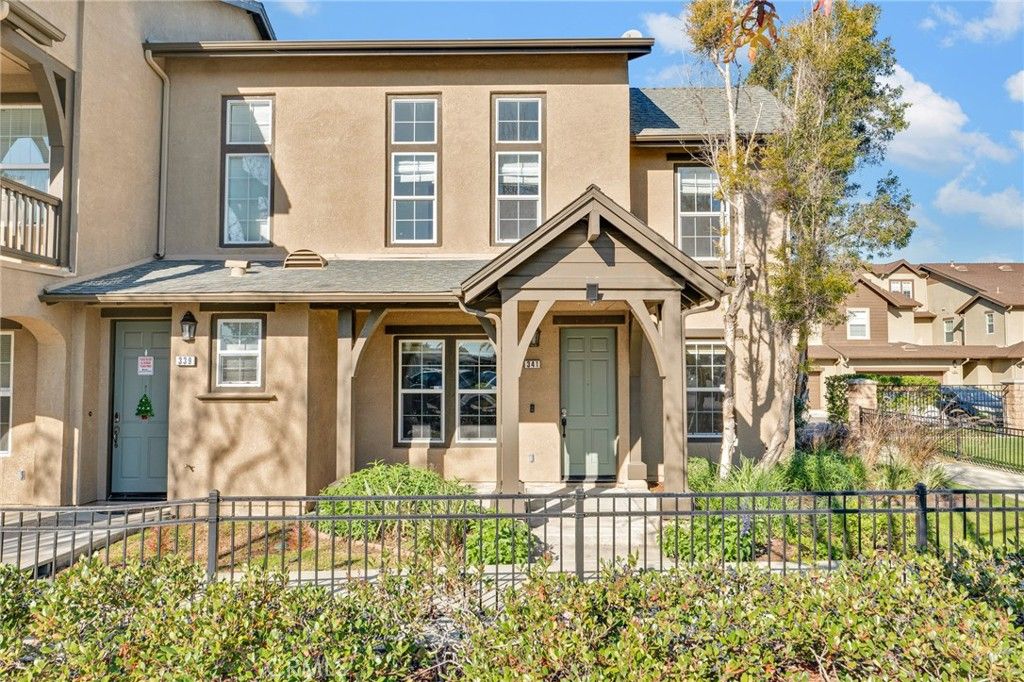 listing image 130725839023476181569