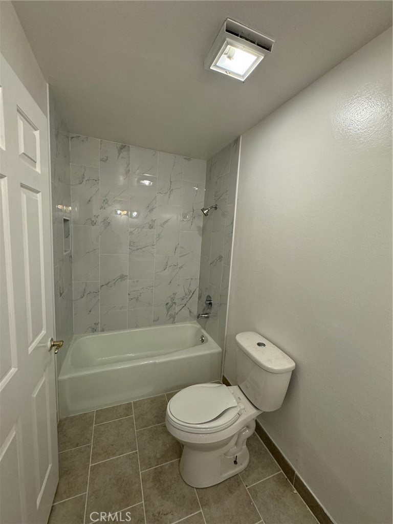 1999 Stanley Avenue 1