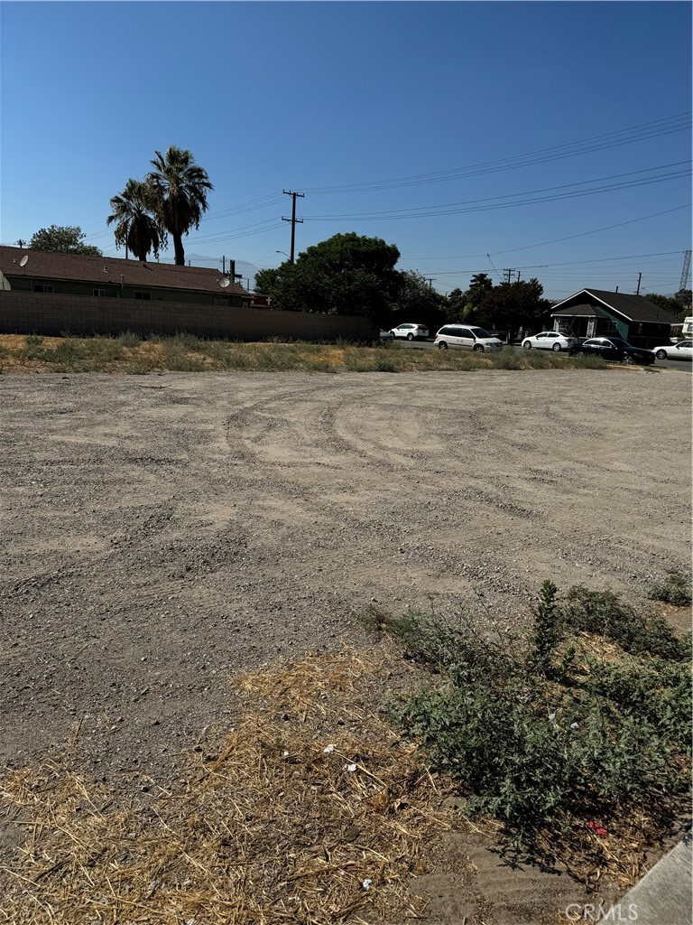 "Mixed-Use Development Opportunity" Exceptional Commercial Land for Sale, Presenting an outstanding opportunity for developers and investors a 0.34-acre, commercial parcel located in the rapidly expanding city of Colton, with highly desirable C-2 zoning. This prime land offers unmatched flexibility and the potential for a wide range of high-yield development projects. C-2 (General Commercial) Ideal for retail, office, service-oriented businesses, and multi-use development, offering significant versatility to meet market demands and providing ample space for a dynamic, revenue-generating project, benefiting from high visibility, proximity to major highways, (10 fwy & 215 fwy) and easy access to Yaamava' Resort & Casino and San Bernardino Airport. The property is perfectly positioned to attract both local and regional traffic, this Land supports diverse commercial and mixed-use ventures. Whether you envision a retail center with upper-floor residential units, office spaces, or a restaurant, this property is an excellent canvas for maximizing returns. This rare investment opportunity combines location, flexibility, and future market potential, offering a substantial return on investment for the right developer. The possibilities are vast, whether you’re looking to establish a new business or expand an existing one. This property offers an outstanding opportunity for developers and investors to capitalize on the growing demand for mixed-use projects. This property is a must-see for anyone looking to capitalize on a high-traffic location in the City of Colton, San Bernardino County, Please verify your intended use with the City of Colton and San Bernardino County for building codes. Don’t miss out on this excellent opportunity!