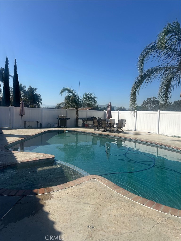 5895 Snowgrass Trail
