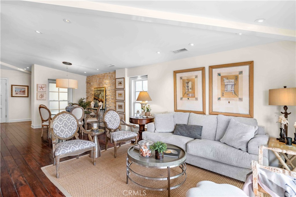 1030 bayside cove 702